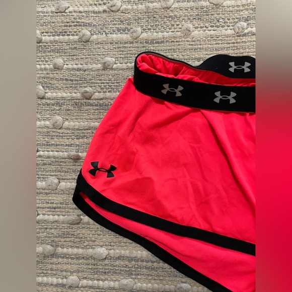 Under Armour size small athletic shorts - Picture 3 of 4